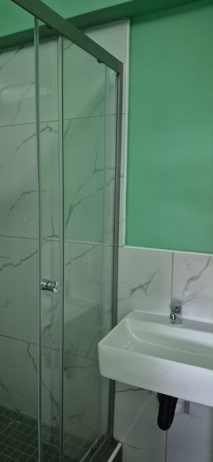 Modern 1.5 Bedroom Apartment in Central PMB in Central Town
